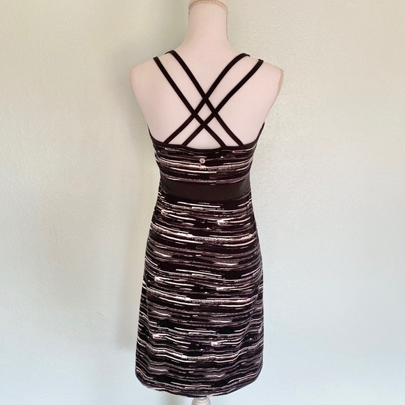 Soybu Dresses & Skirts - Soybu Black & White Yoga Athletic Dress sz S